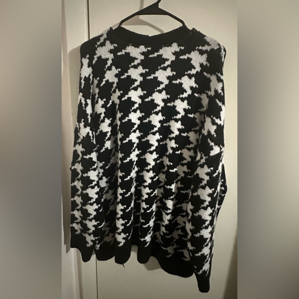 Lane Bryant Plus Open-Front Houndstooth Cardigan - Picture 4 of 5